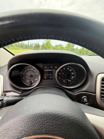 2011 Jeep Grand Cherokee Laredo