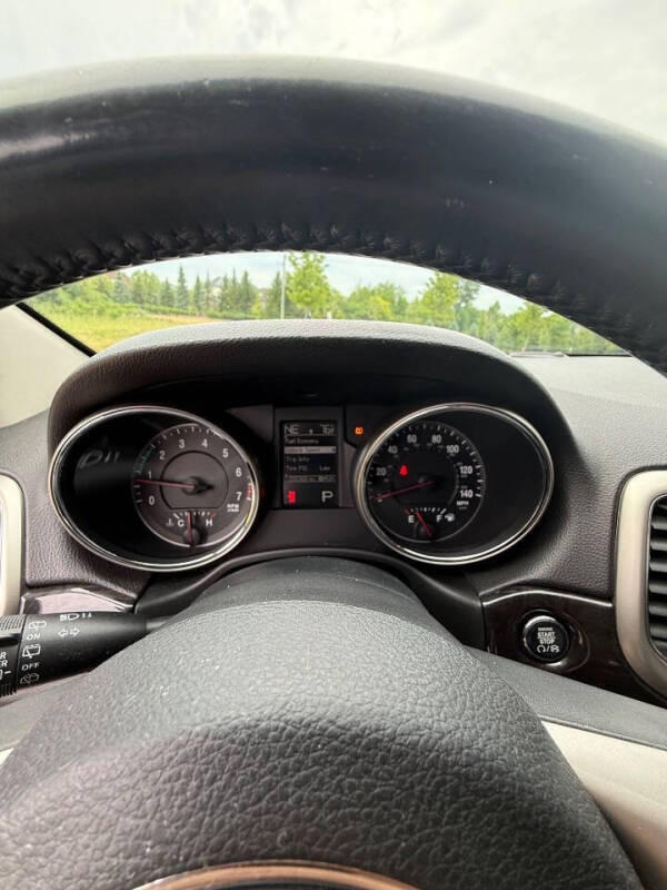 2011 Jeep Grand Cherokee Laredo