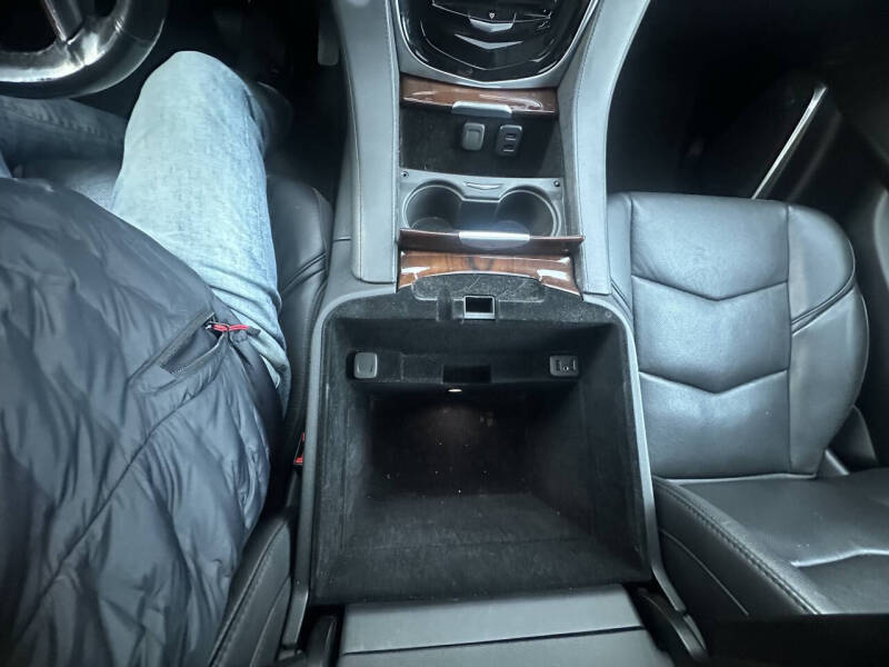 2020 Cadillac Escalade ESV Luxury