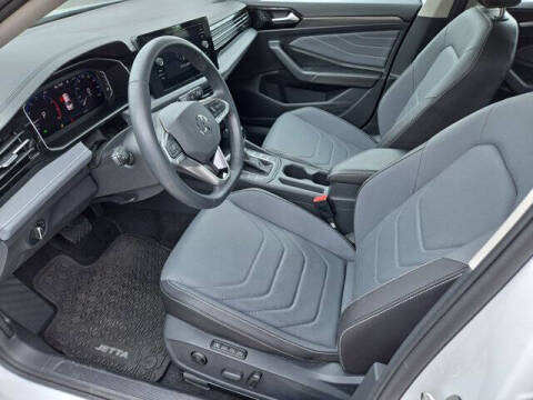 2025 Volkswagen Jetta SEL