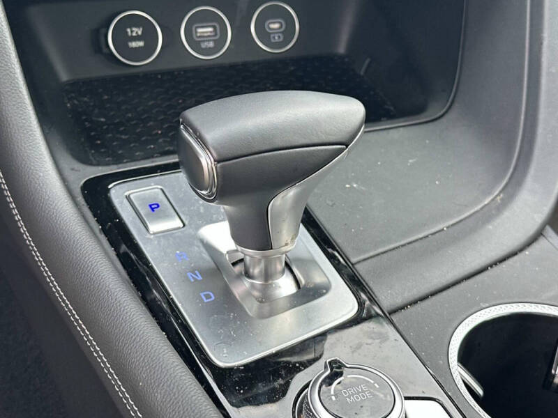 2026 Genesis G70 2.5T Standard