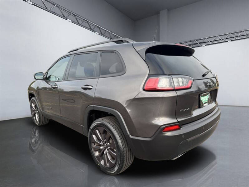 2021 Jeep Cherokee Latitude Lux