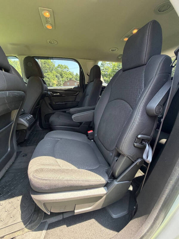 2015 GMC Acadia SLE-2