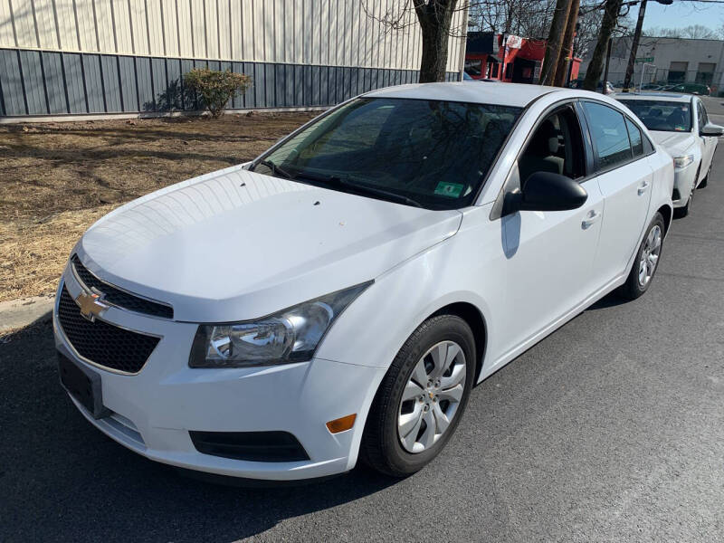 2014 Chevrolet Cruze for sale at UNION AUTO SALES in Vauxhall NJ