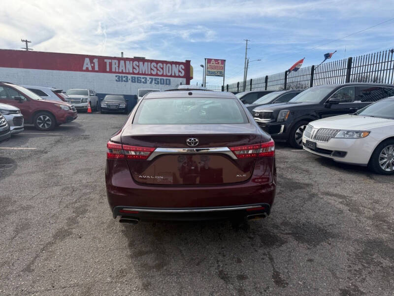 2016 Toyota Avalon XLE Plus