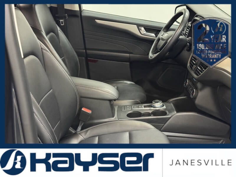 2022 Ford Escape SEL