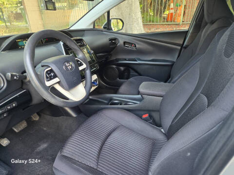 2017 Toyota Prius Two