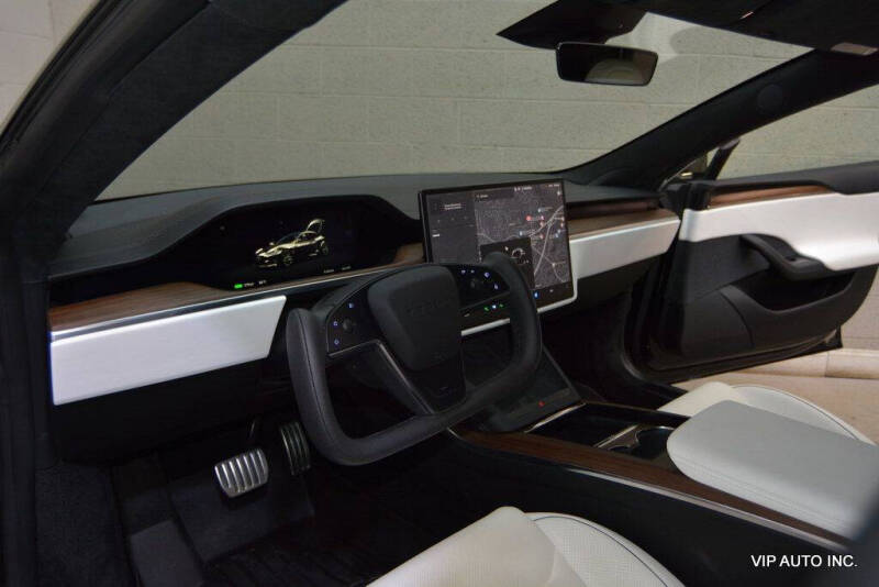 2022 Tesla Model S Plaid