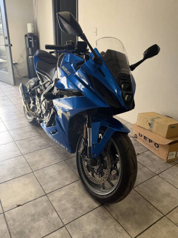 2024 Suzuki GSX-8R