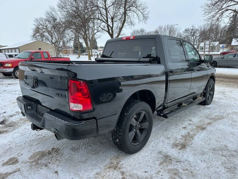 2017 RAM 1500 Express