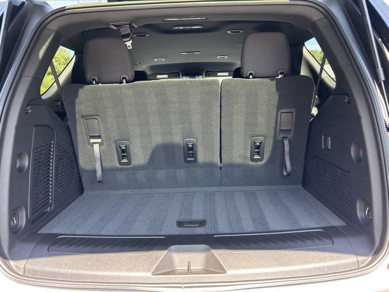 2025 Chevrolet Tahoe LS