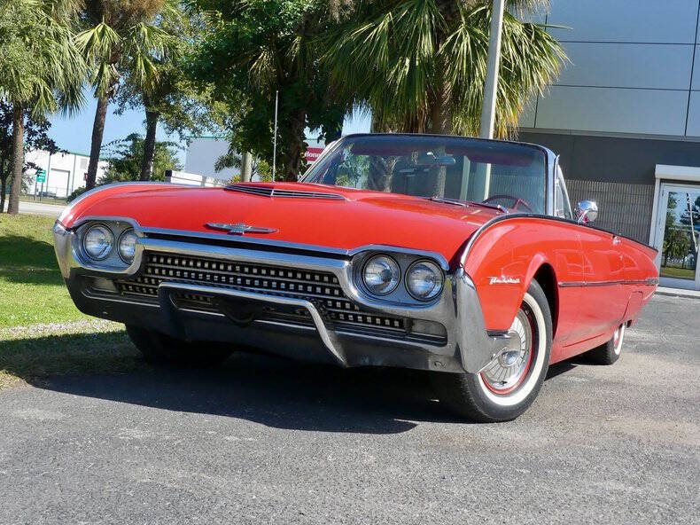 1962 Ford Thunderbird