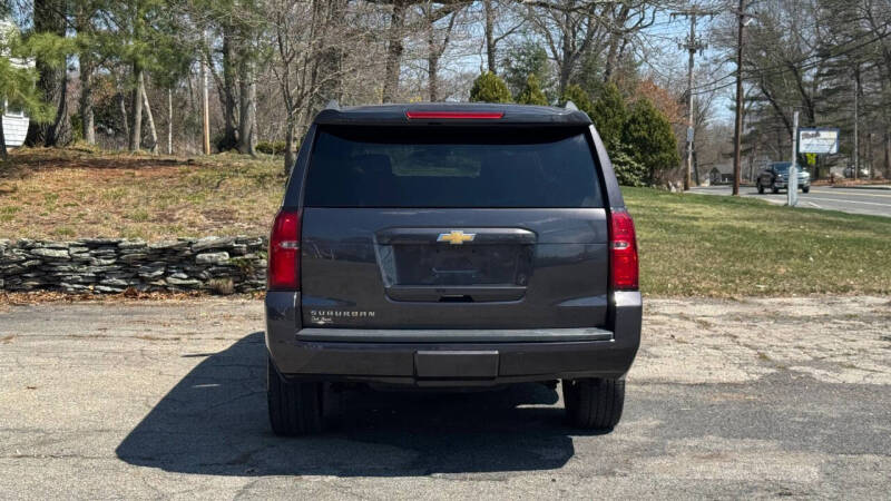 2017 Chevrolet Suburban LT