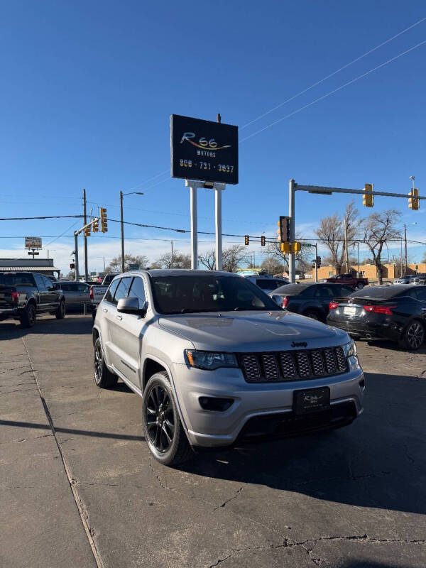 2018 Jeep Grand Cherokee Altitude's photo