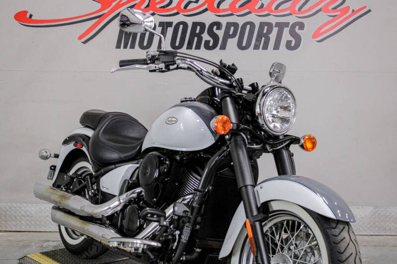 2021 Kawasaki Vulcan 900 Classic