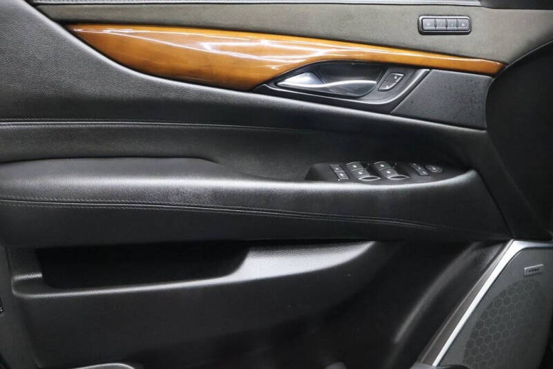 2019 Cadillac Escalade ESV Luxury