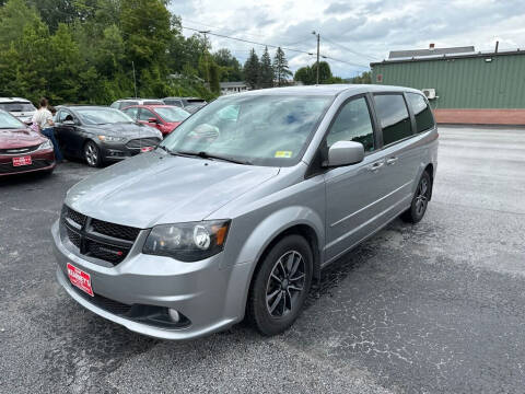 2016 Dodge Grand Caravan for sale at DAN KEARNEY'S USED CARS in Center Rutland VT