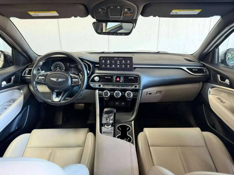 2022 Genesis G70