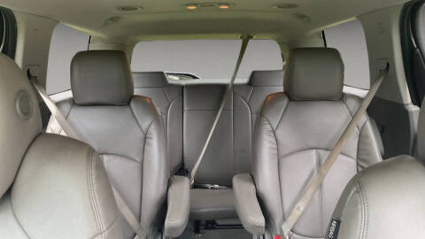 2015 GMC Acadia SLE-2