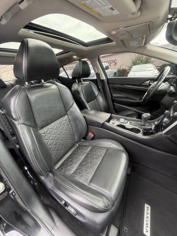 2020 Nissan Maxima Platinum