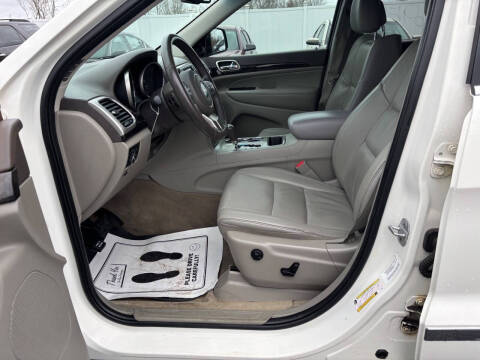 2012 Jeep Grand Cherokee Laredo