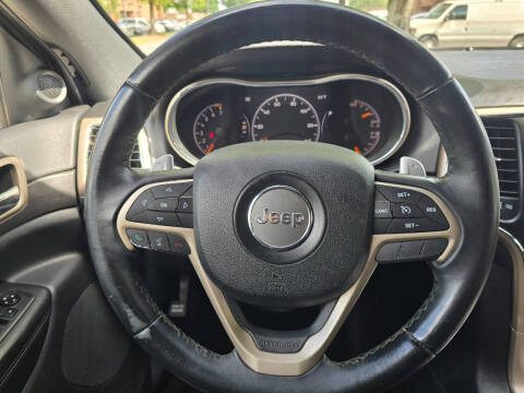 2017 Jeep Grand Cherokee Laredo