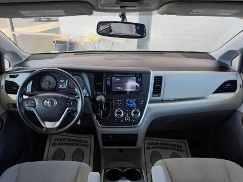 2017 Toyota Sienna