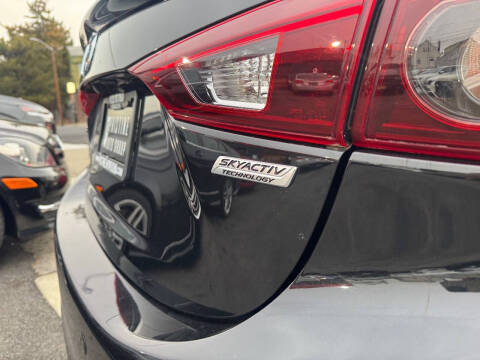 2015 Mazda MAZDA3 s Touring