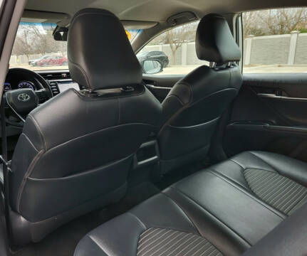 2019 Toyota Camry SE