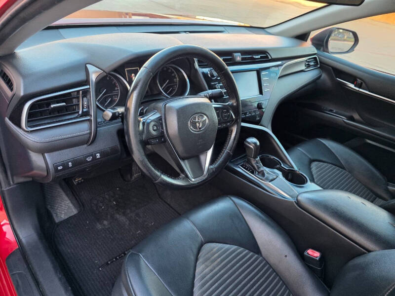 2019 Toyota Camry SE