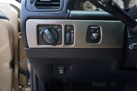 2005 Ford Thunderbird Deluxe