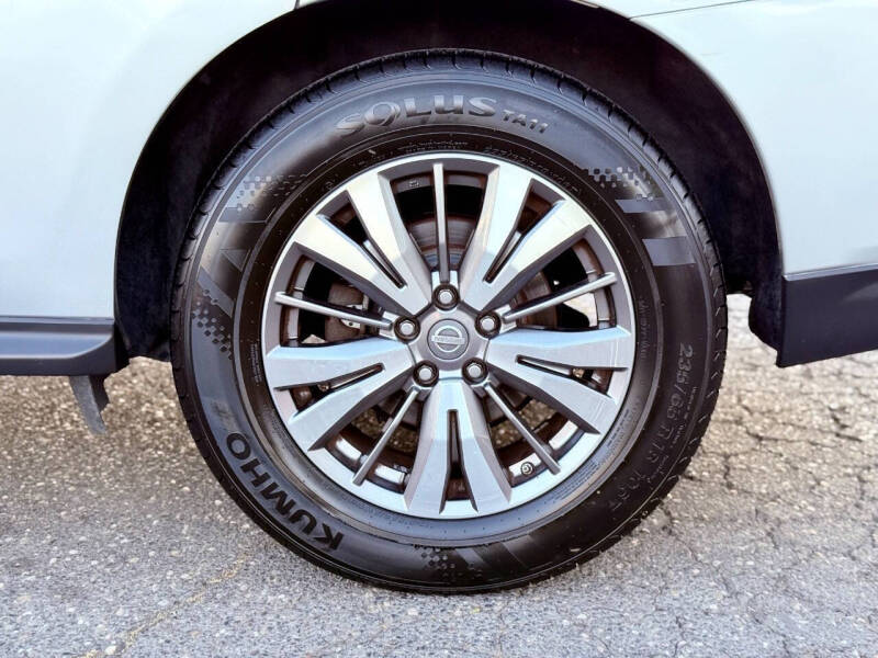 2018 Nissan Pathfinder Platinum