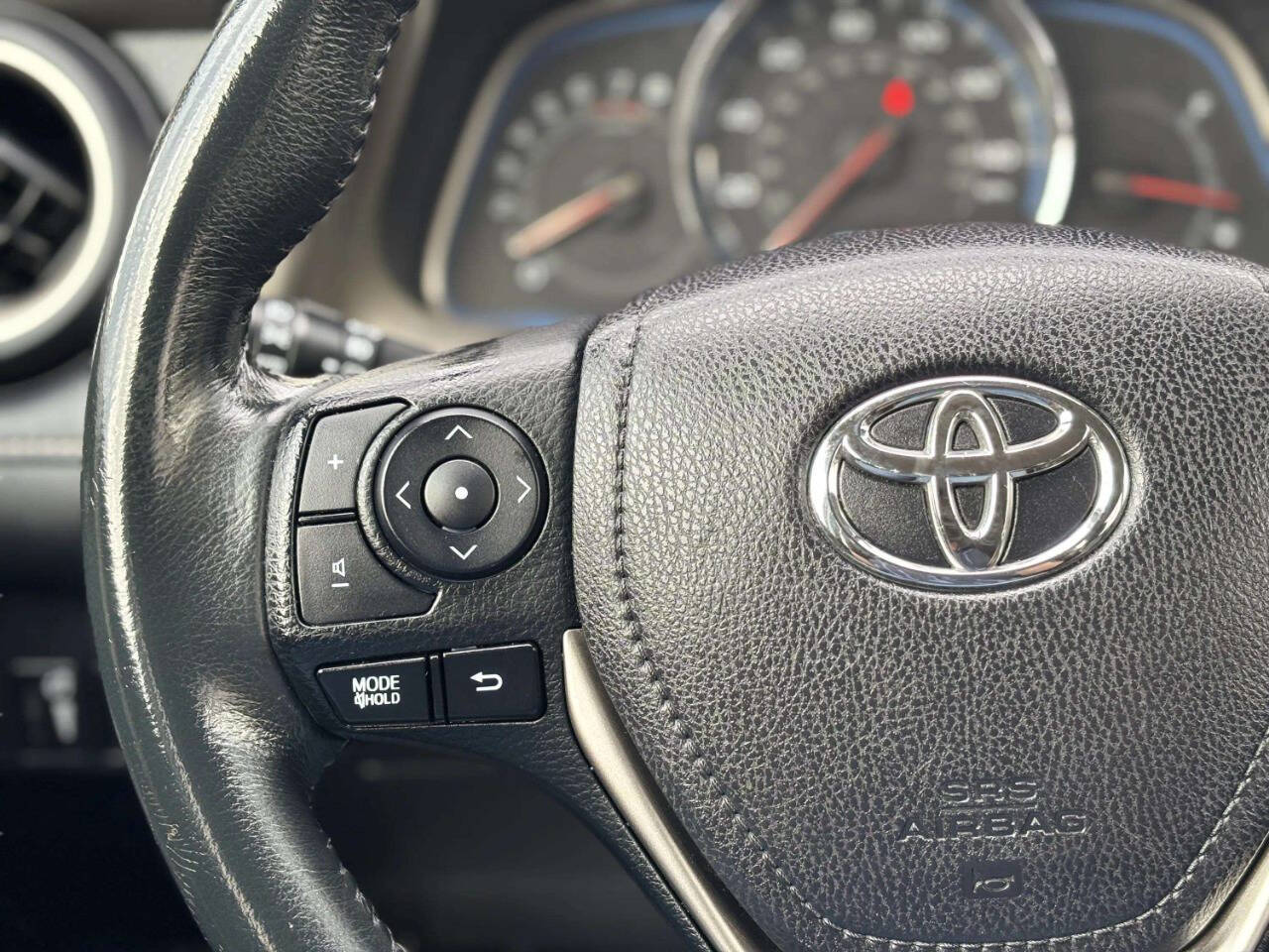 ToyotaRAV429