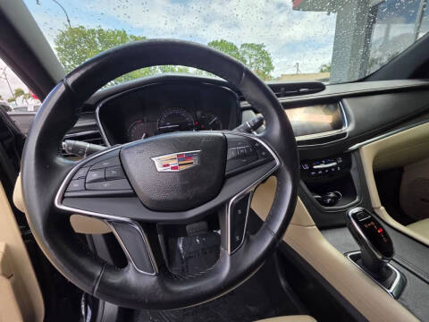2017 Cadillac XT5