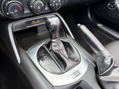 2016 Mazda MX-5 Miata Sport