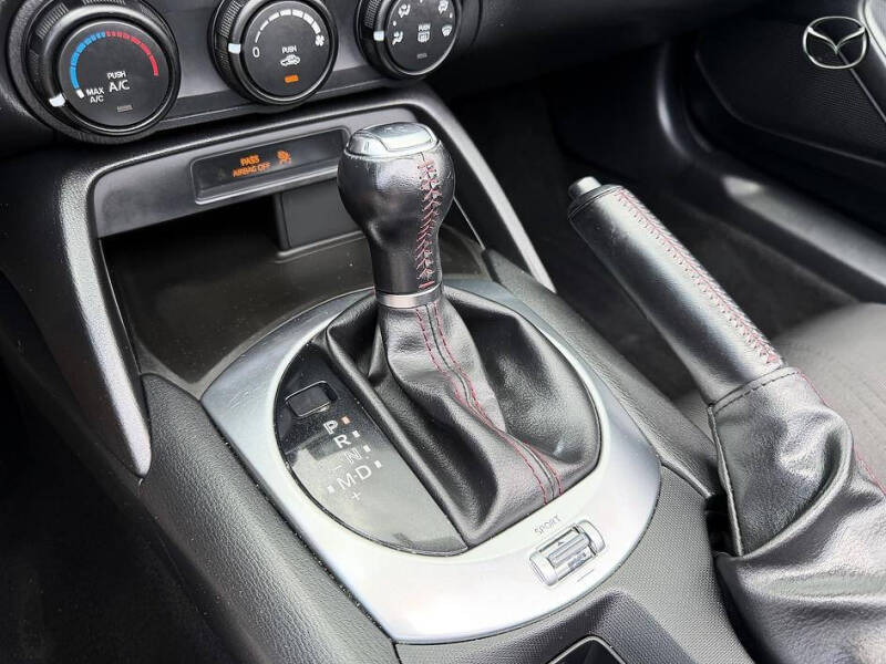 2016 Mazda MX-5 Miata Sport