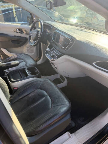 2020 Chrysler Pacifica Touring L