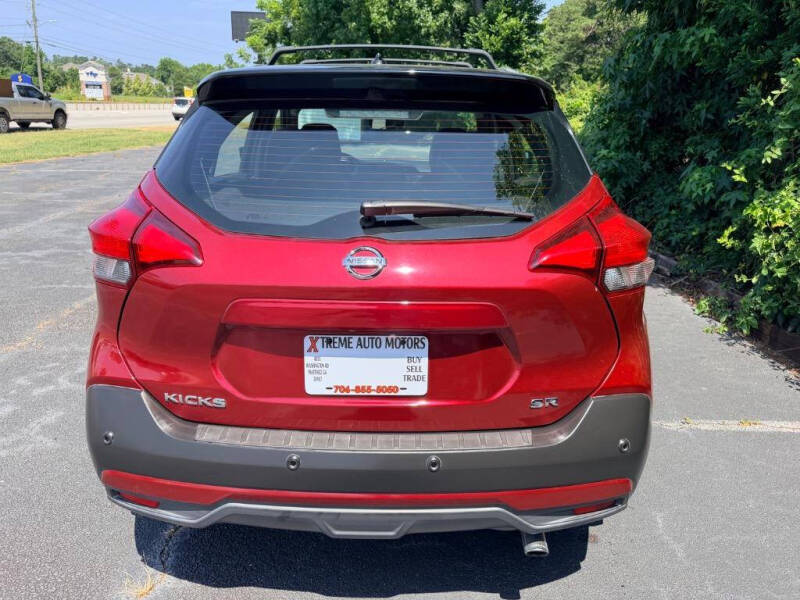 2020 Nissan Kicks SR