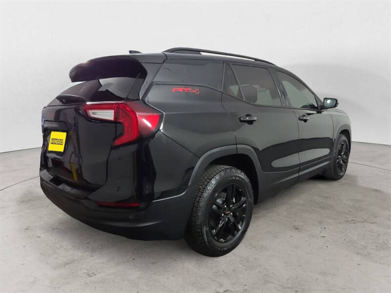 2024 GMC Terrain AT4