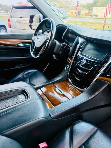 2017 Cadillac Escalade Standard