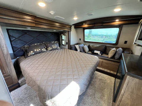 2017 Keystone RV Montana 3810MS-Only 2 Owners