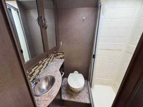 2019 Thor Motor Coach Freedom Elite