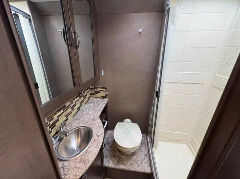 2019 Thor Motor Coach Freedom Elite