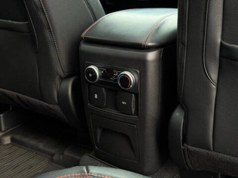 2024 Ford Explorer ST-Line