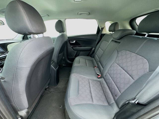 2022 Kia Niro Plug-In Hybrid LXS