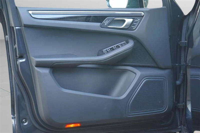 2021 Porsche Macan S