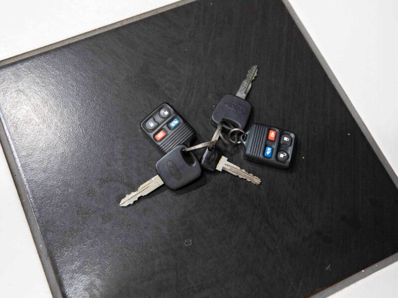 2003 Ford Mustang GT Deluxe