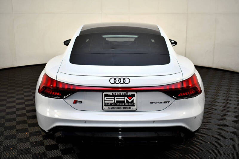 2022 Audi RS e-tron GT quattro