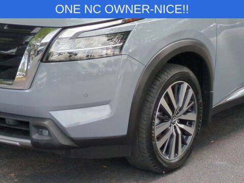 2022 Nissan Pathfinder Platinum