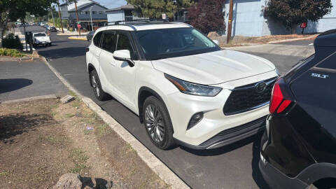 2020 Toyota Highlander Platinum